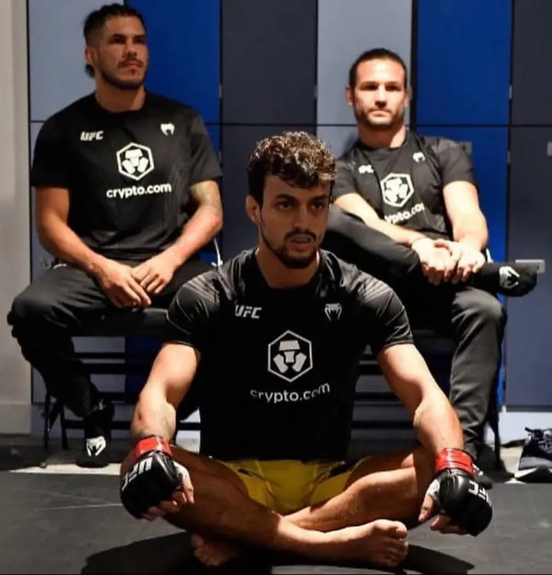Kevem with UFC fighters backstage